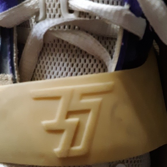 Nike Kid's KD VII GS, PBJ-WHITE/HYPER GRAPE-FUCHSIA FLSH-TM ORANGE, Youth Size 7 - Picture 6 of 16